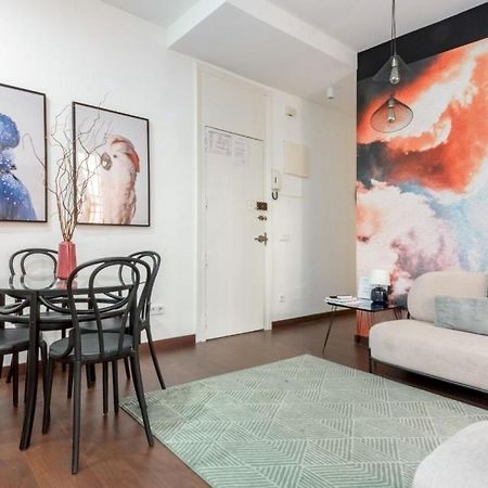 2 Bedrooms 2 Bathrooms Furnished - Malasana - Bright Stylish - Mintystay 马德里 外观 照片