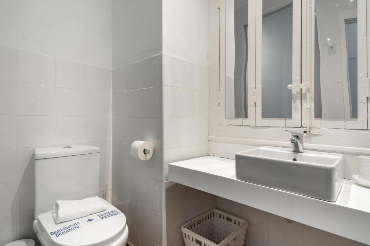 2 Bedrooms 2 Bathrooms Furnished - Malasana - Bright Stylish - Mintystay 马德里 外观 照片