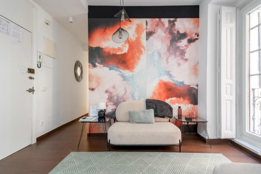 2 Bedrooms 2 Bathrooms Furnished - Malasana - Bright Stylish - Mintystay 马德里 外观 照片